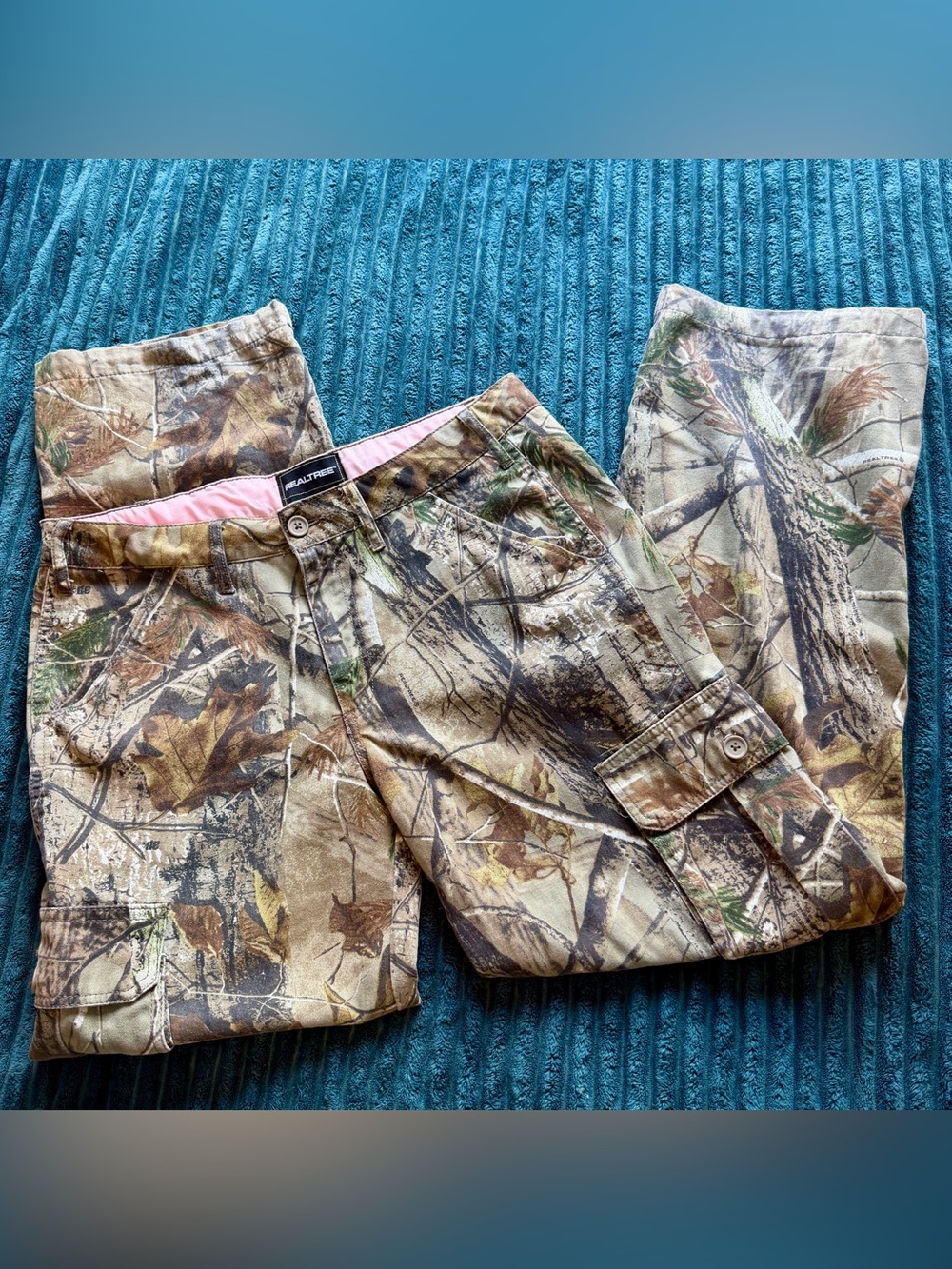 Realtree Women’s Camo Cargo Pants - Size 14/16